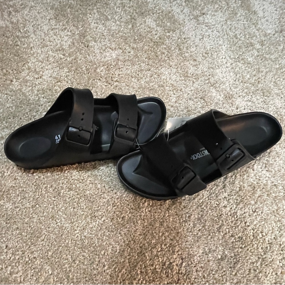 NWT Birkenstock Arizona sandals.